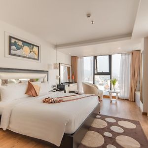 Senior Deluxe Partial Sea View